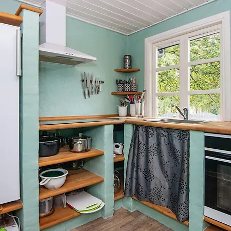 5 Person In Ans By-by Traum Roe